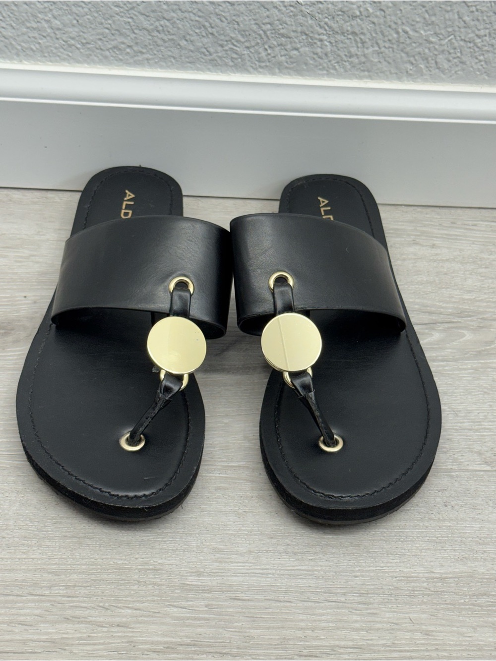 Aldo Slides Size 8.5